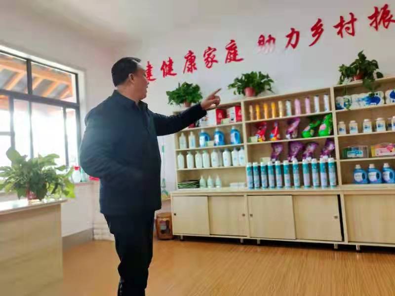 【图】美国丁字透明比基尼图片一款合适的比基尼让你更加妩媚